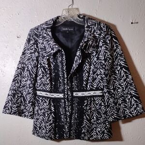 Nanette Lepore,Size 4, Black and White 3/4 Sleeve Blazer
